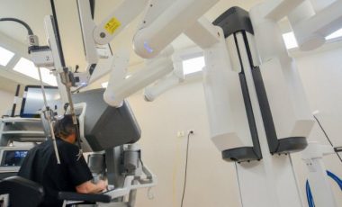 CUC estrenó robot Da Vinci para cirugías